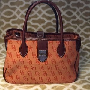 💯Dooney & Burke Purse💯